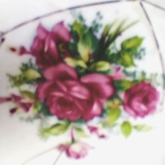 TRINKET DISH RELISH Floral Made In JAPAN GOLD Trim PINK ROSE LEAF Shaped VINTAGE - Picture 3 of 6